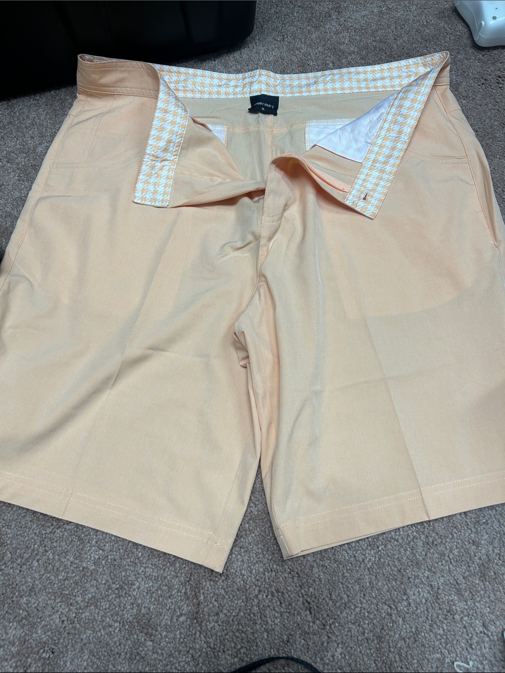 Men's Peach Performance Golf Shorts - Classic Fit binFlot6